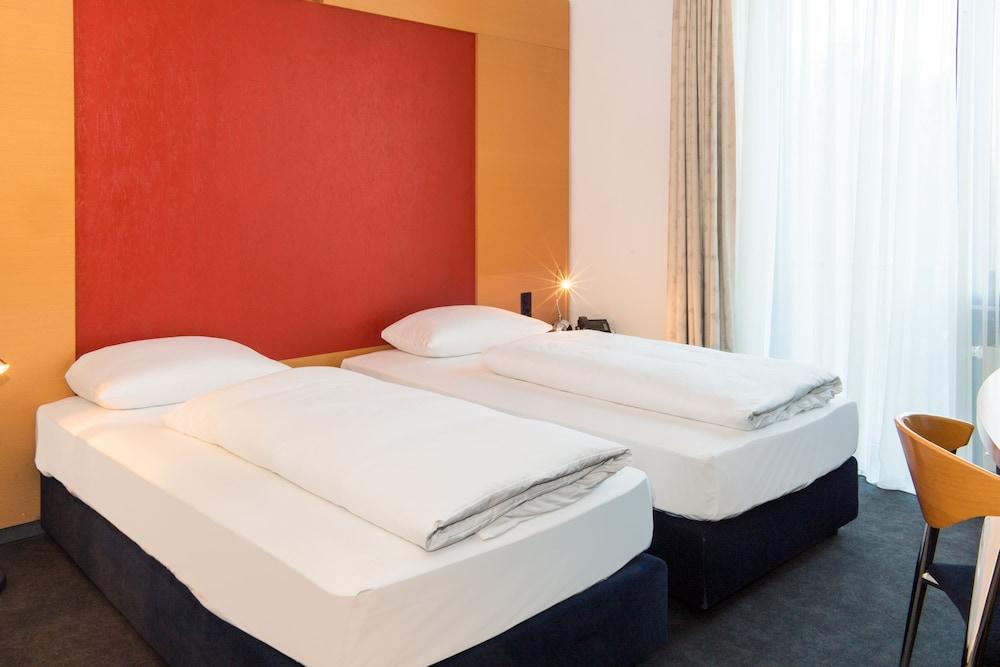 Four Ratingen Dusseldorf Airport Hotel Kültér fotó
