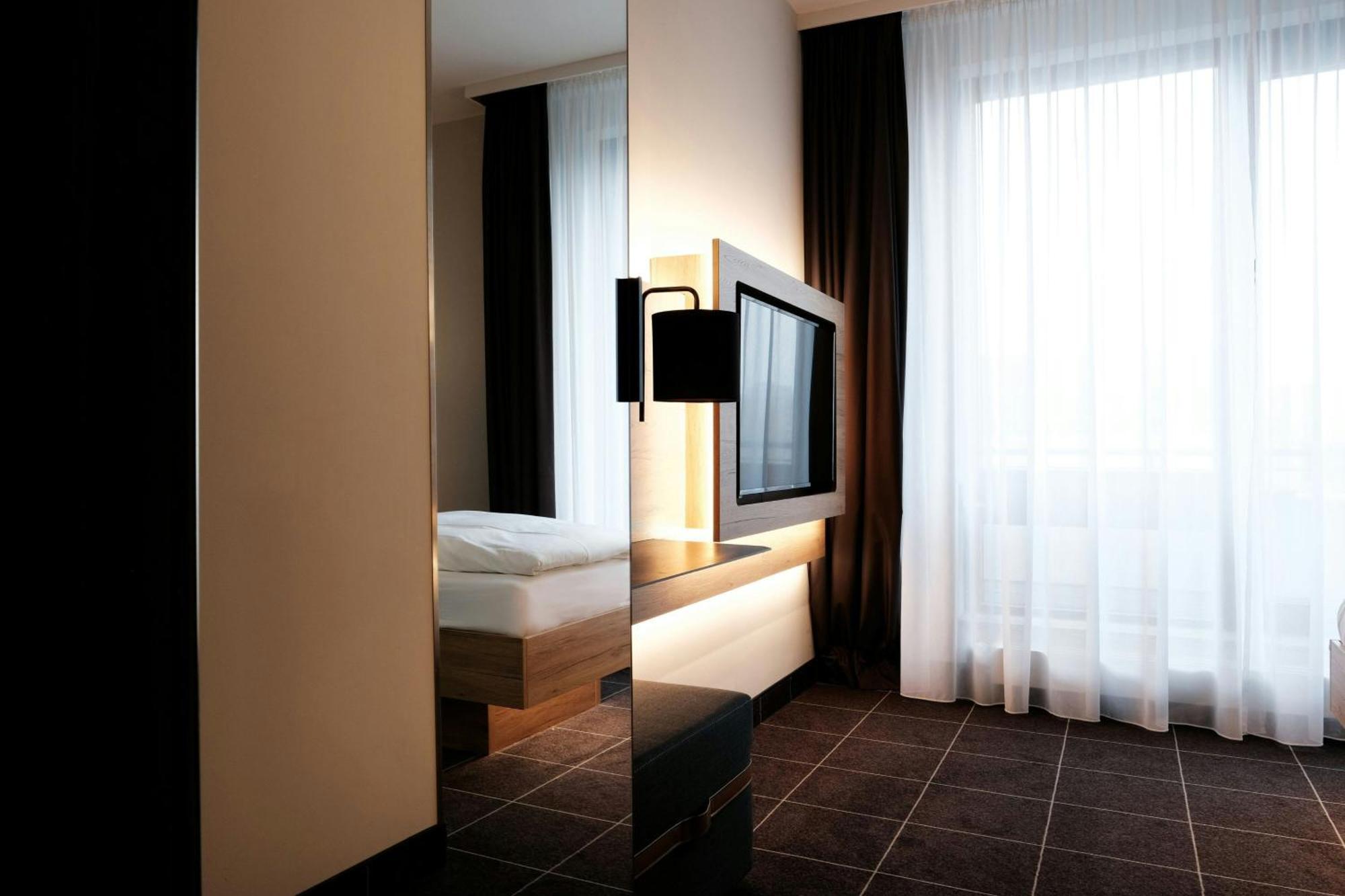 Four Ratingen Dusseldorf Airport Hotel Kültér fotó